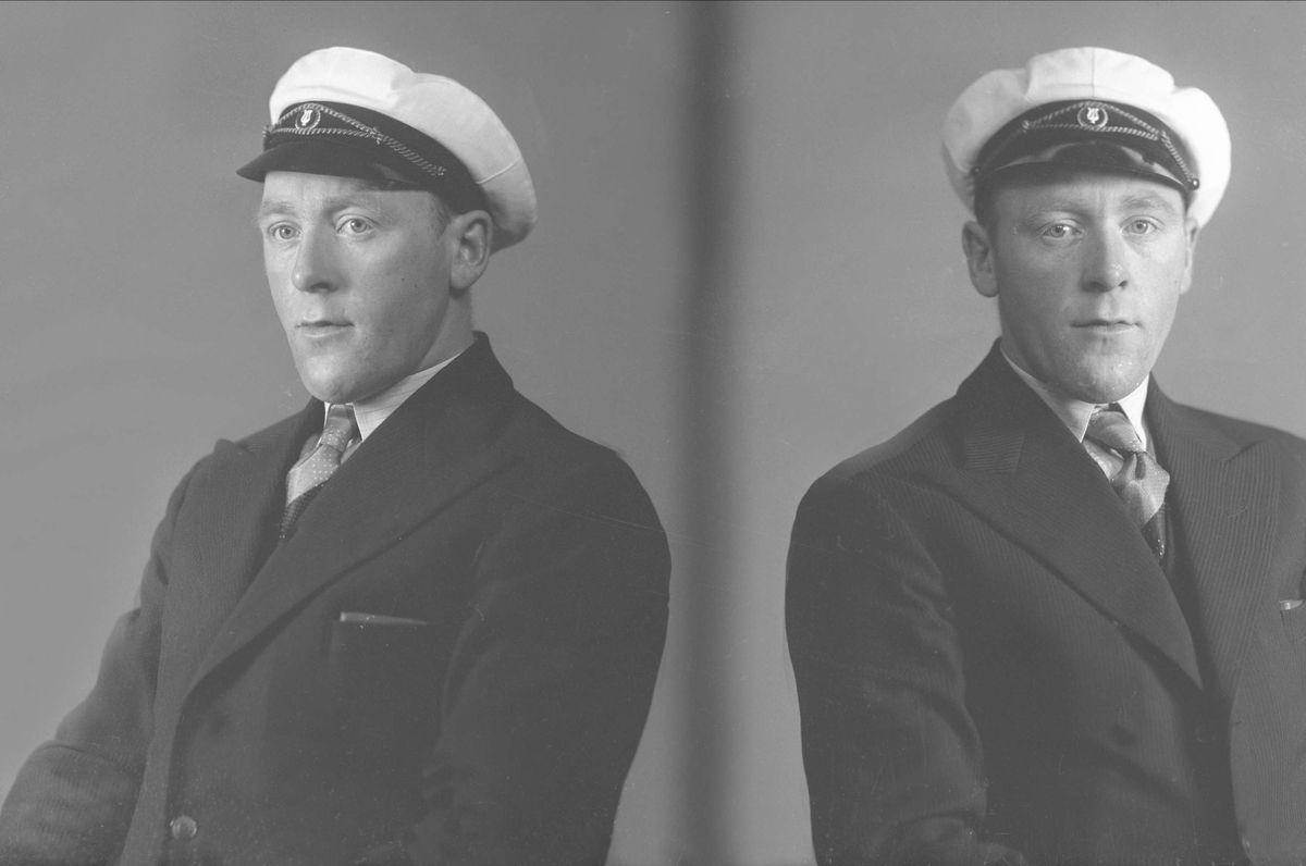 Gustav Borgen, Portrett, to eksponeringer, mann med uniformslue, musikkorps. Magnus Kverum (Herold).