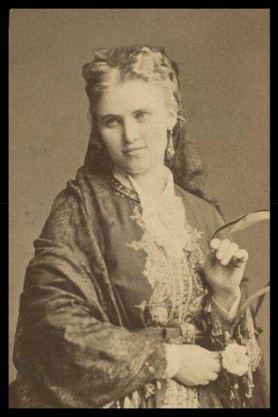 London Stereoscopic and Photographic Company, Guy Little Theatrical Photograph