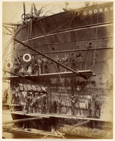 Unknown, [Ship Repair Crew]