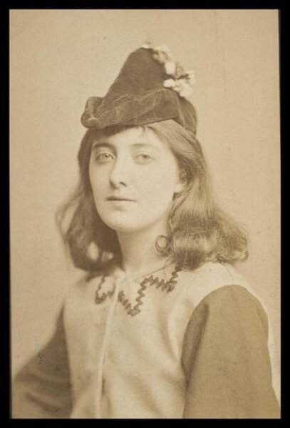 London Stereoscopic and Photographic Company, Guy Little Theatrical Photograph