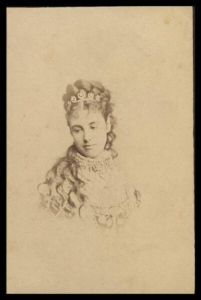 London Stereoscopic and Photographic Company, Guy Little Theatrical Photograph