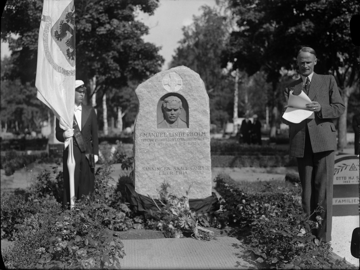 Paul Sandberg, Talare vid professor Emaunel Linderholms gravvård på Uppsala gamla kyrkogård, Uppsala 1939