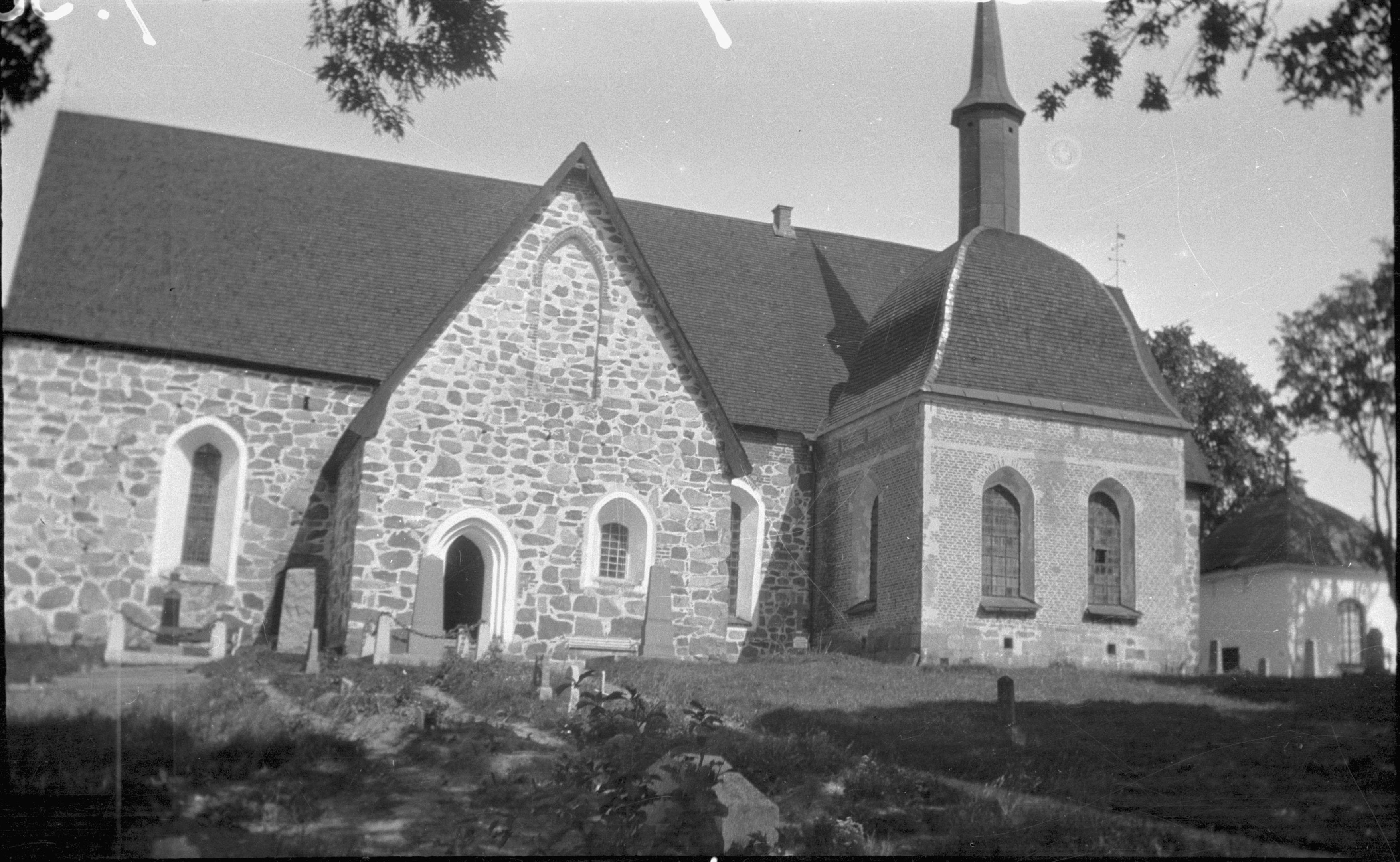 Bertil Berthelson, Frötuna kyrka