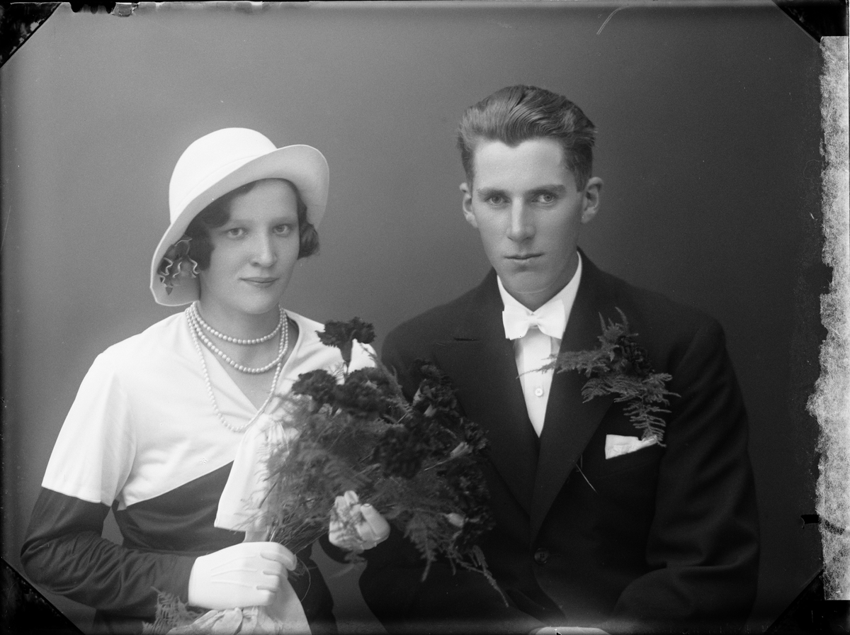 Skötsner-Edhlund, The Bridal Couple Johansson from Moxboda, Harg parish, Uppland 1932