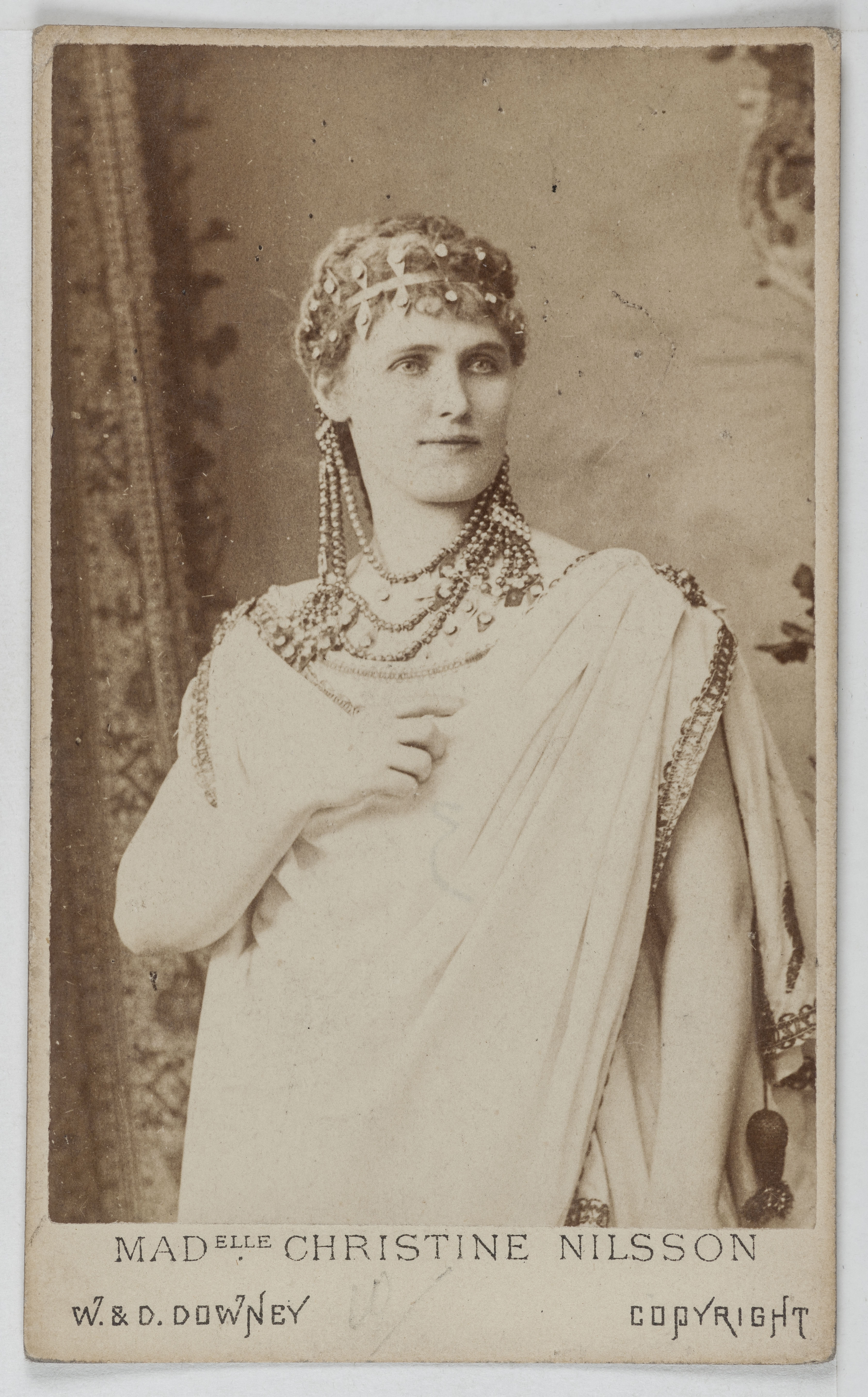 W. & D. Downey, Portrait de Christine Nilsson (1843-1921), épouse Rouzaud, chanteuse d'opéra suédoise.