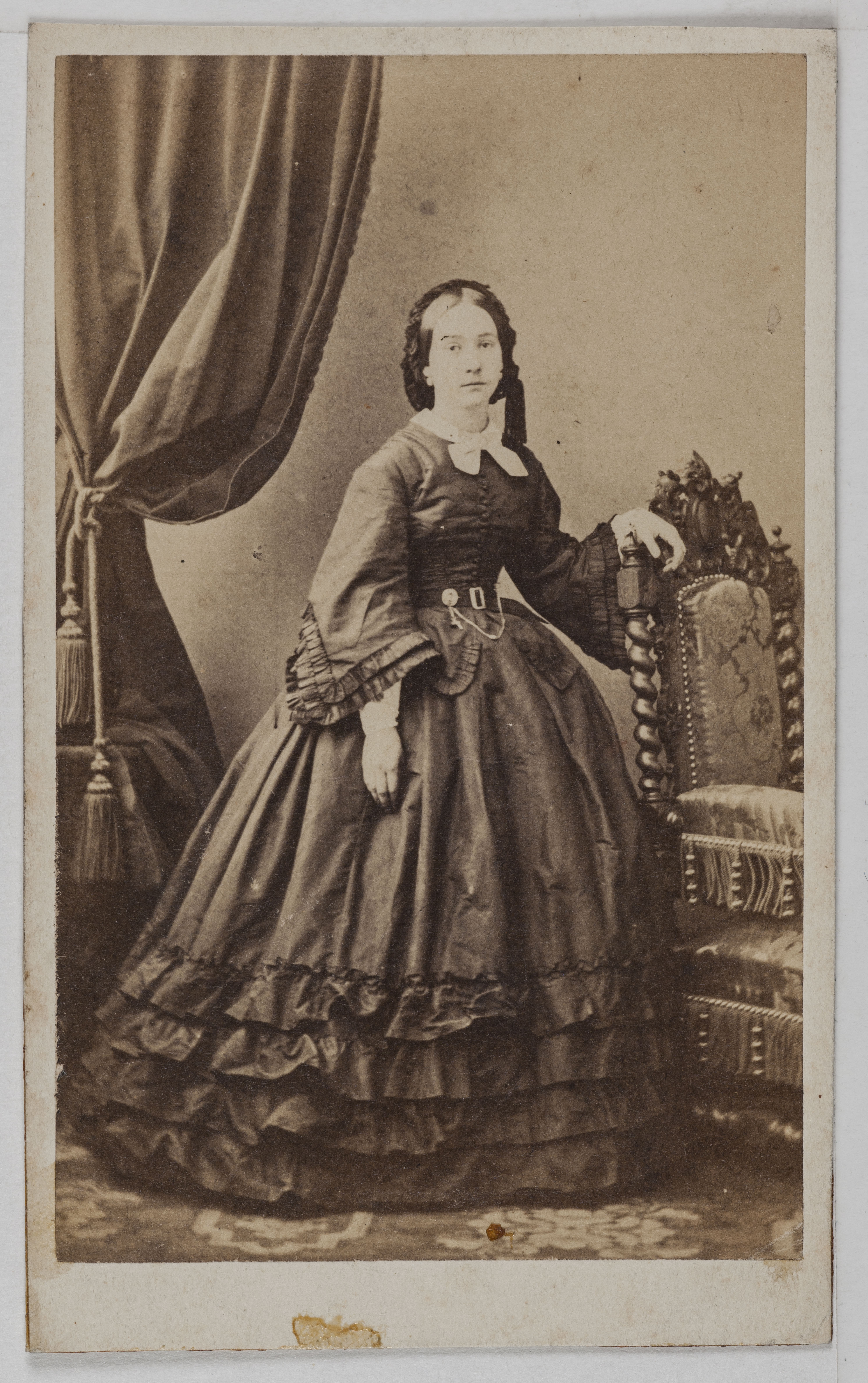 Anonyme, Portrait de Camille de Maesen, (chanteuse lyrique)
