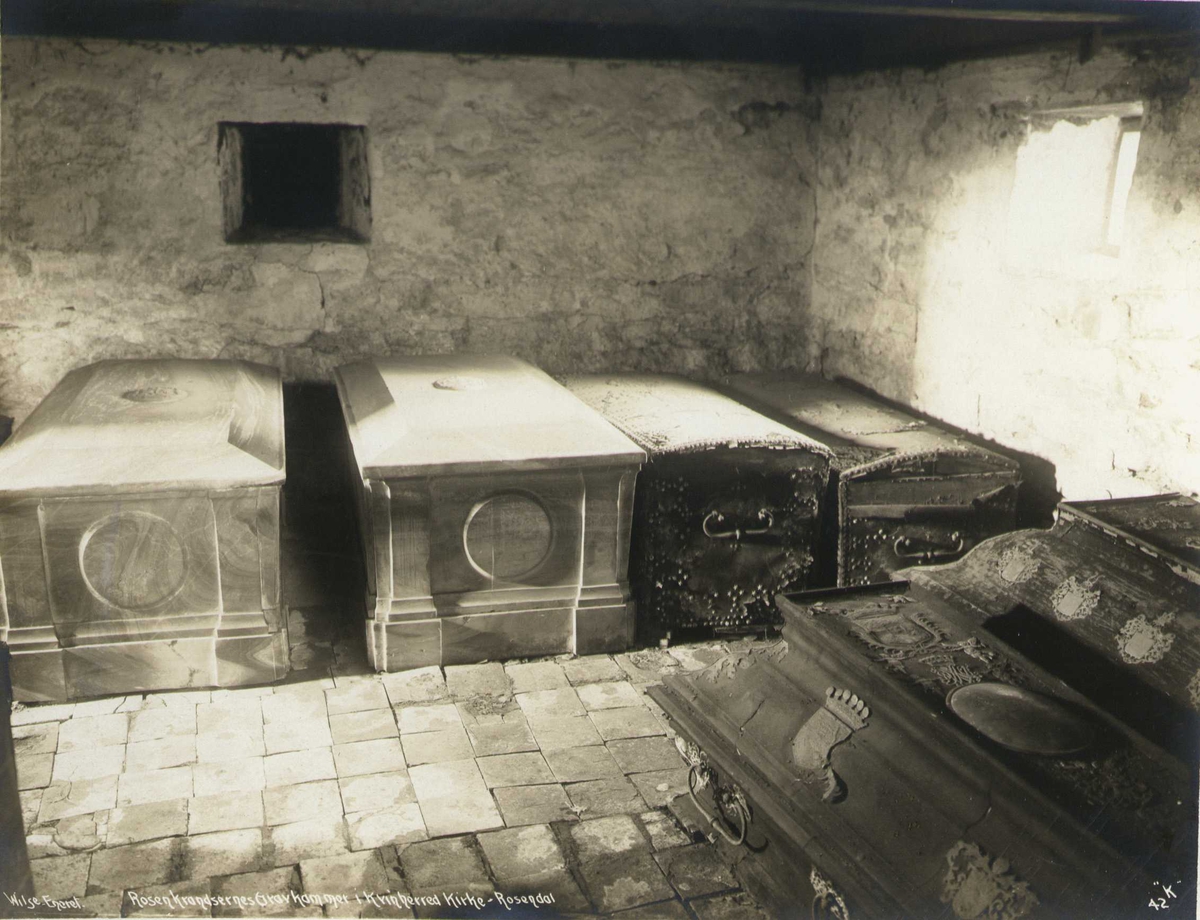 Anders Beer Wilse, Gravkammer for slekten Rosenkrantz, Kvinnherad kirke, Rosendal, Kvinnherad, Hordaland. Fotografert 1912.