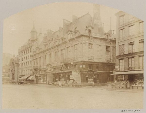 Atget, Jean-Eugène-Auguste, Hotel de Mayenne, Paris, France