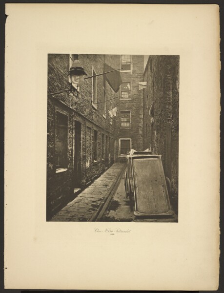 Thomas Annan, Close No. 136 Saltmarket