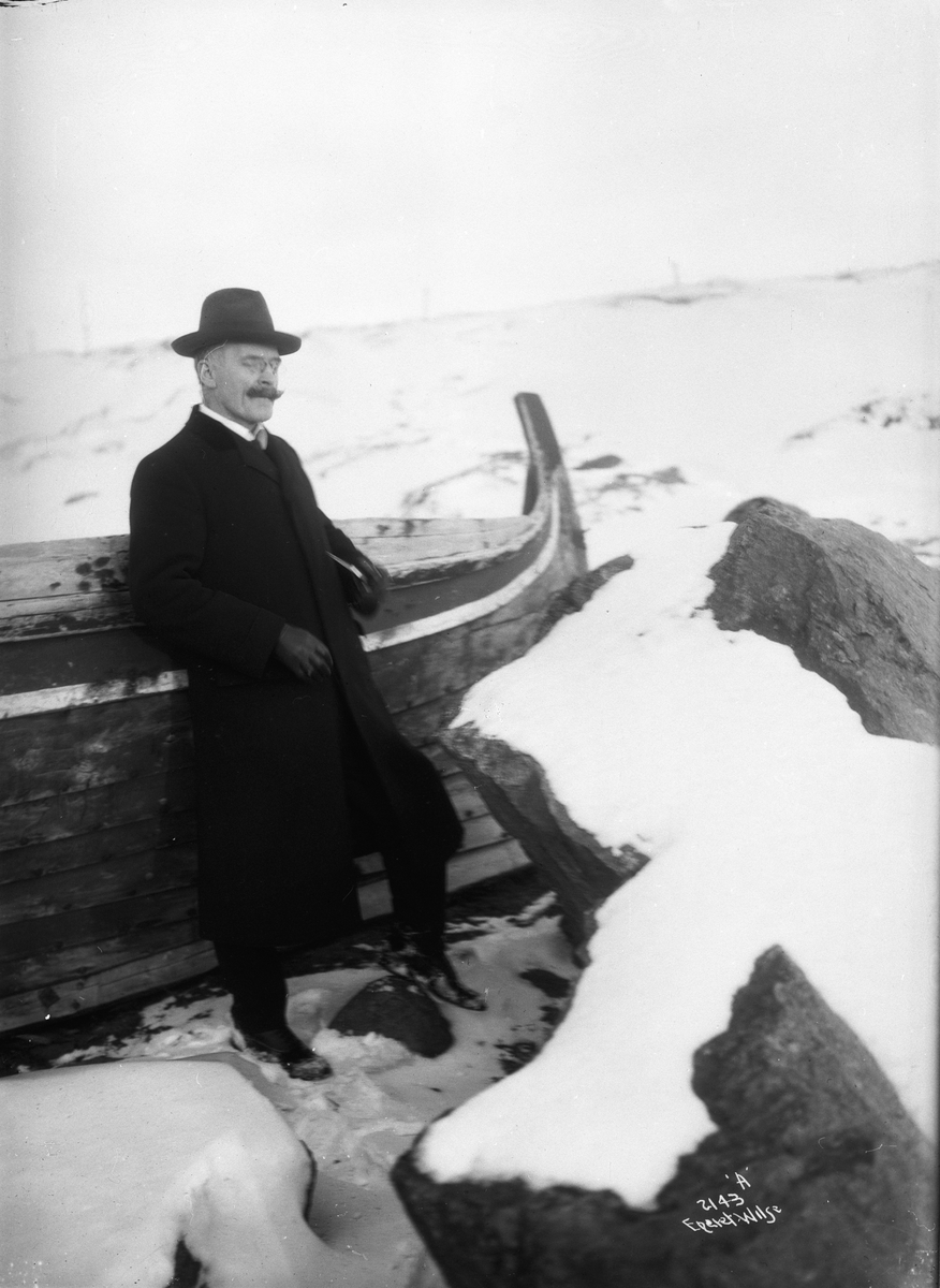Anders Beer Wilse, Prot: Knud Hamsun ved Baad