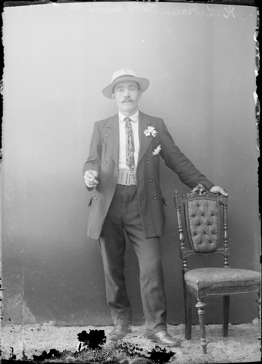 Skötsner-Edhlund, Ateljé Portrait - H. L. Persson, Östhammar, Uppland