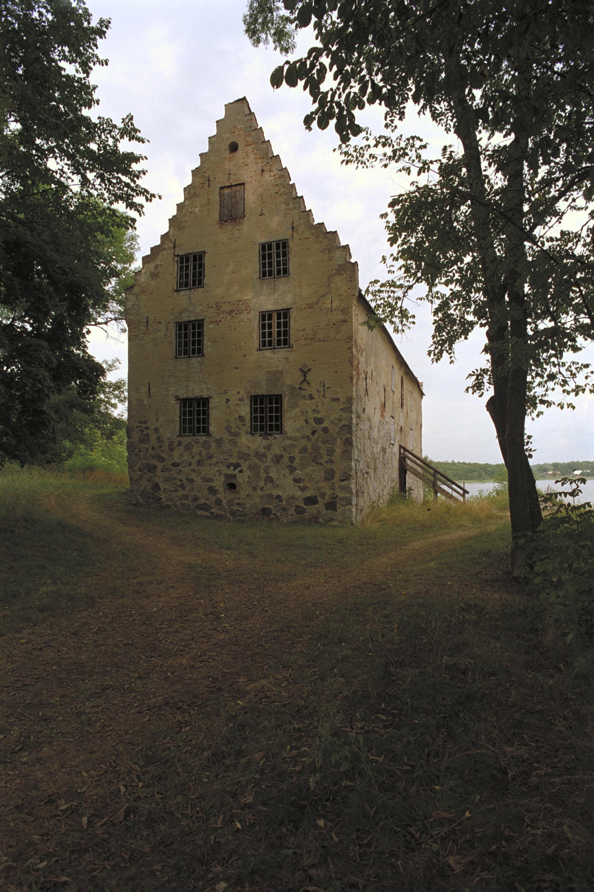 Bengt A Lundberg, Utö hus
