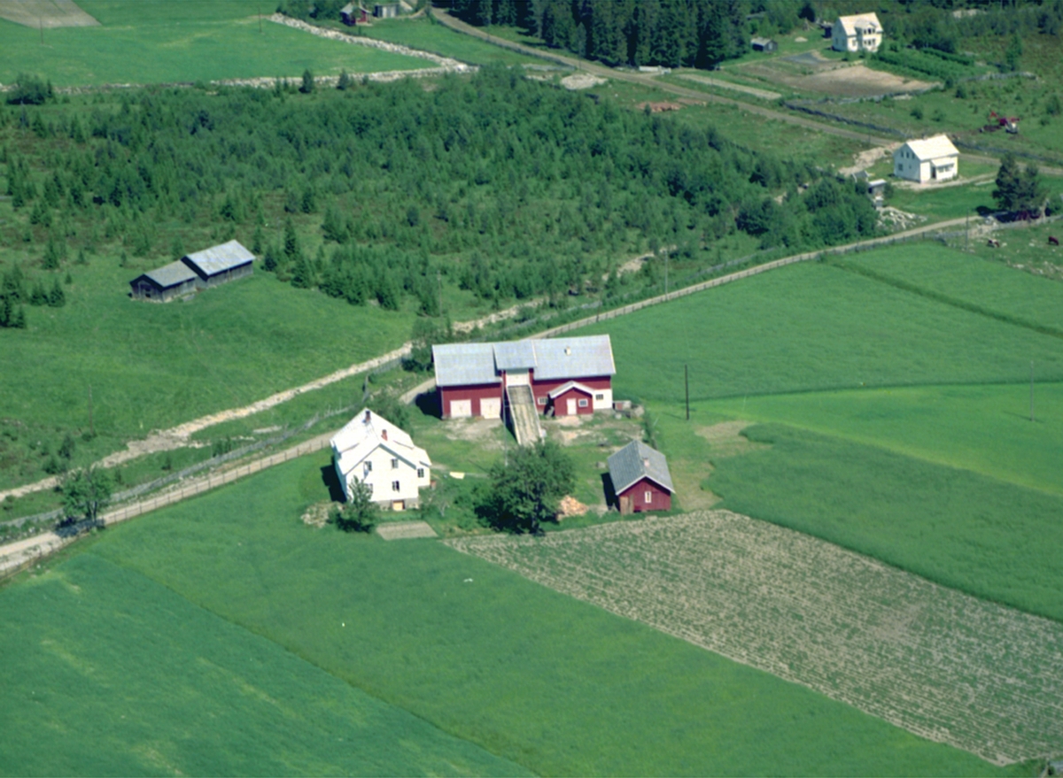 Widerøes Flyveselskap A/S, FLYFOTO RØDMOEN GARD