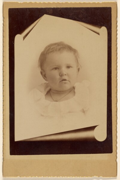 Unknown, [Unidentified baby, in close-up]