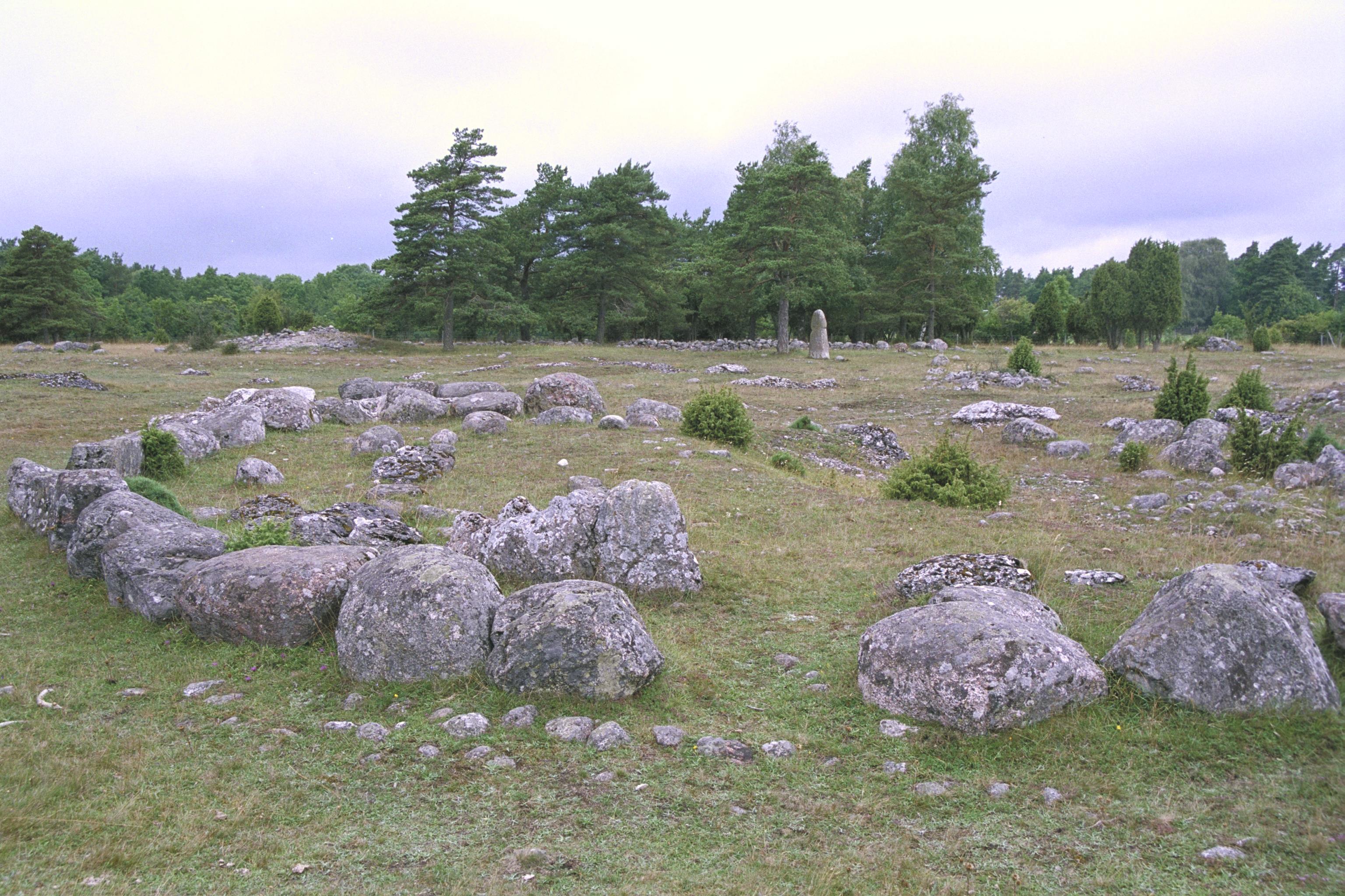 Bengt A Lundberg, Gålrums gravfält