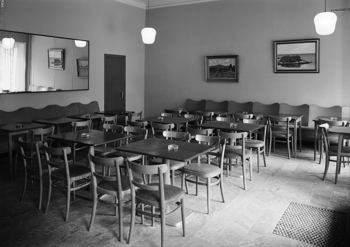 Paul Sandberg, Centrum-baren, Östra Ågatan 27