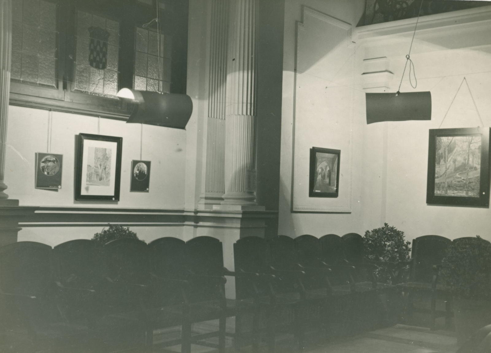 Desconegut, [Exhibition by Antoni Varés]