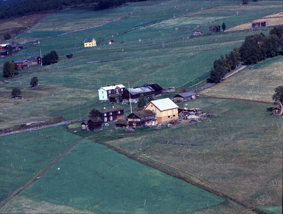 Widerøes Flyveselskap A/S, Gårdsbruk (Østgårdsgjelten).
