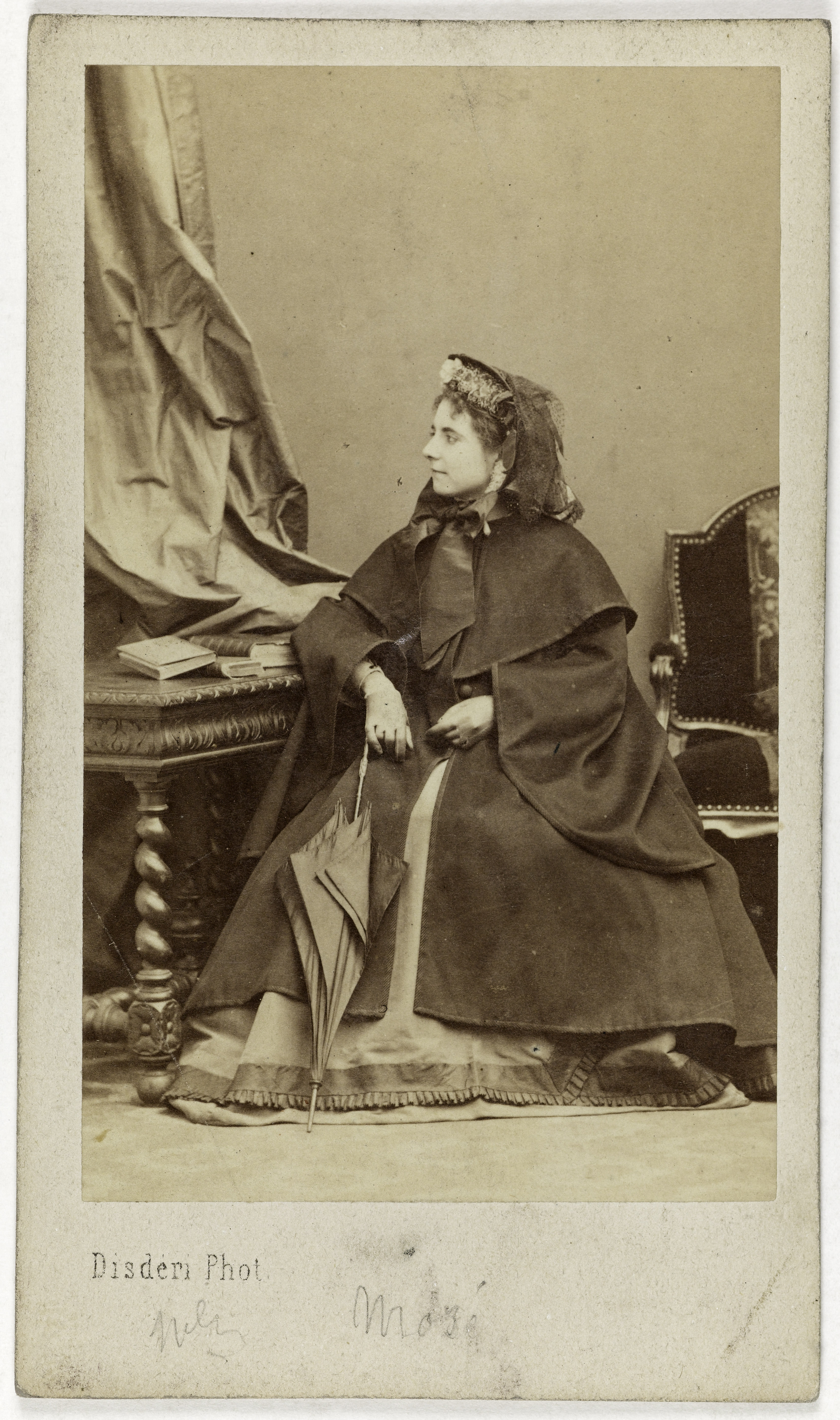 André-Adolphe-Eugène Disdéri, Portrait d'Anaïs Joséphine Mose, actrice au Théâtre de l'Odéon entre 1859 et 1865 et au Théâtre de la Gaîté en 1861.