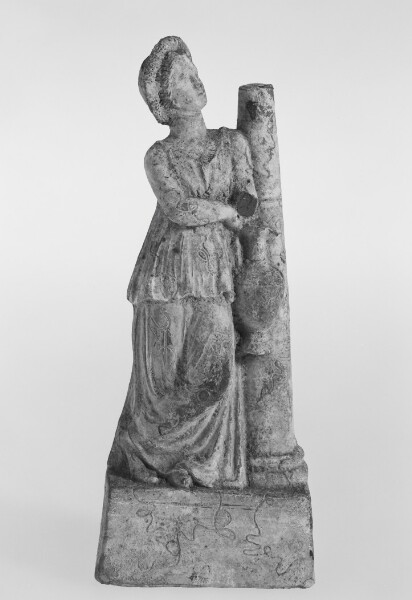 Unknown, Imitation of a Statuette of a Standing Girl Holding a Vase