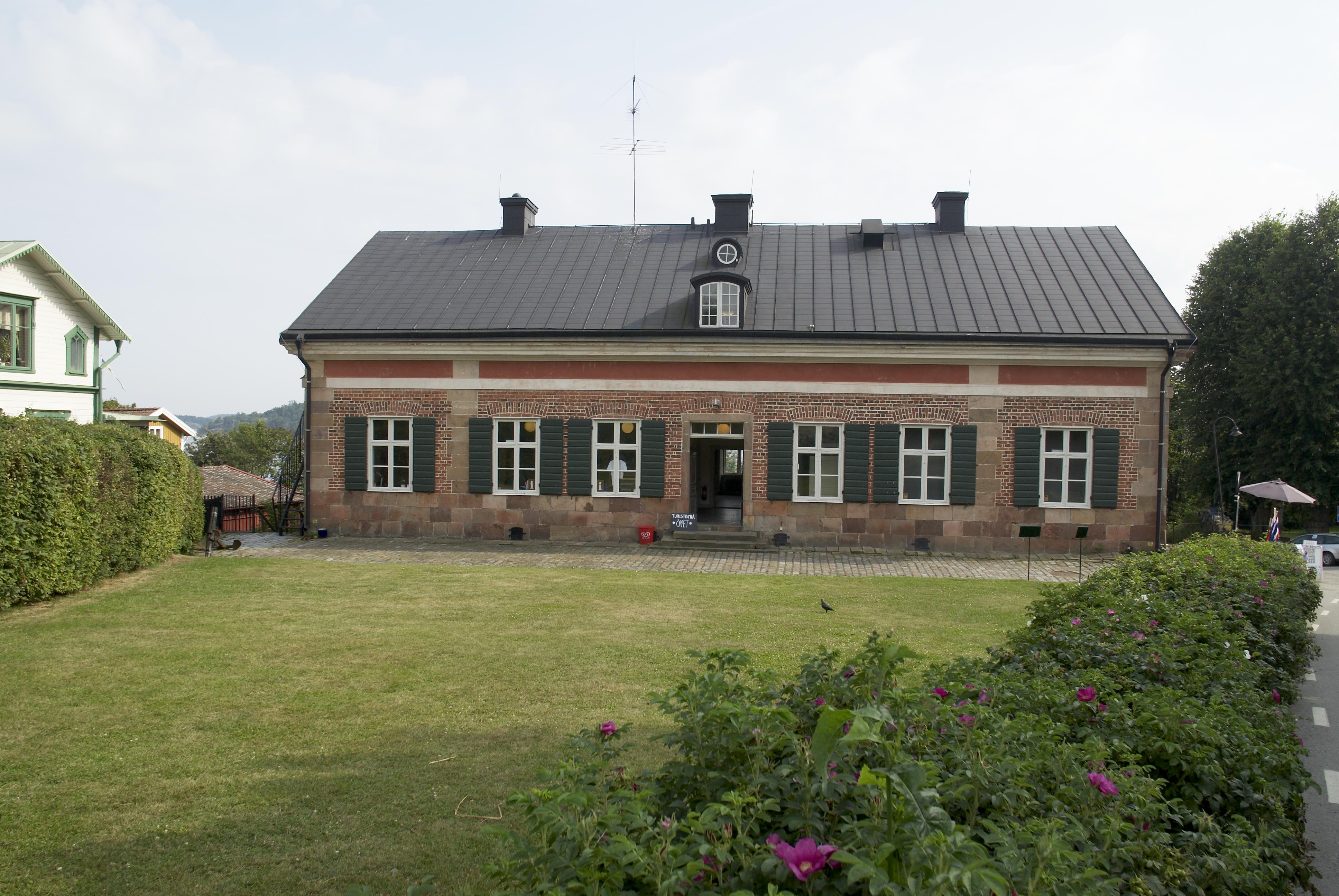 Bengt A Lundberg, Dalarö tullhus