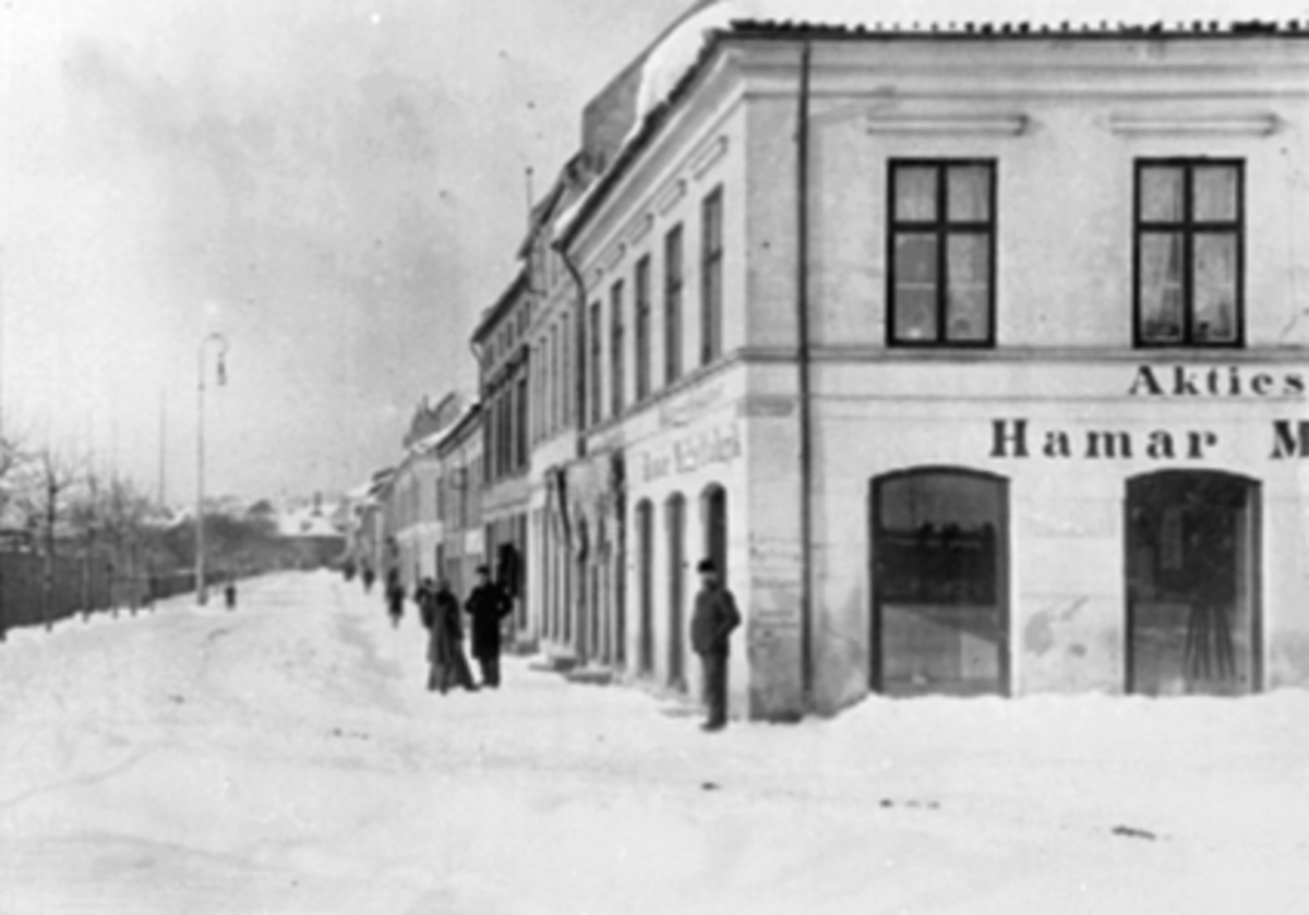 Anno Domkirkeodden, VINTERSTEMNING, STRANDGT. , A/S HAMAR MØBELFABRIK, FOLK
