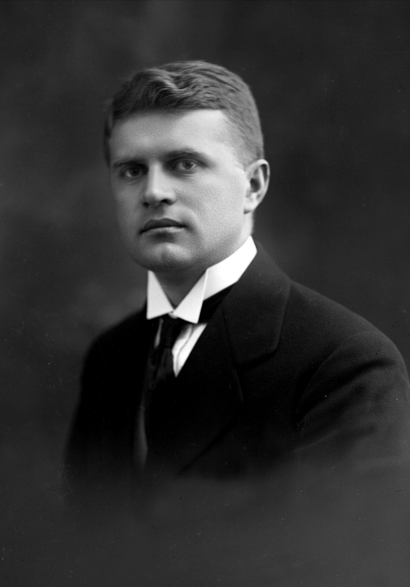 Gustav Borgen, NFB.05048