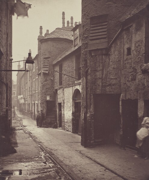 Thomas Annan, Close, No. 139 Saltmarket.