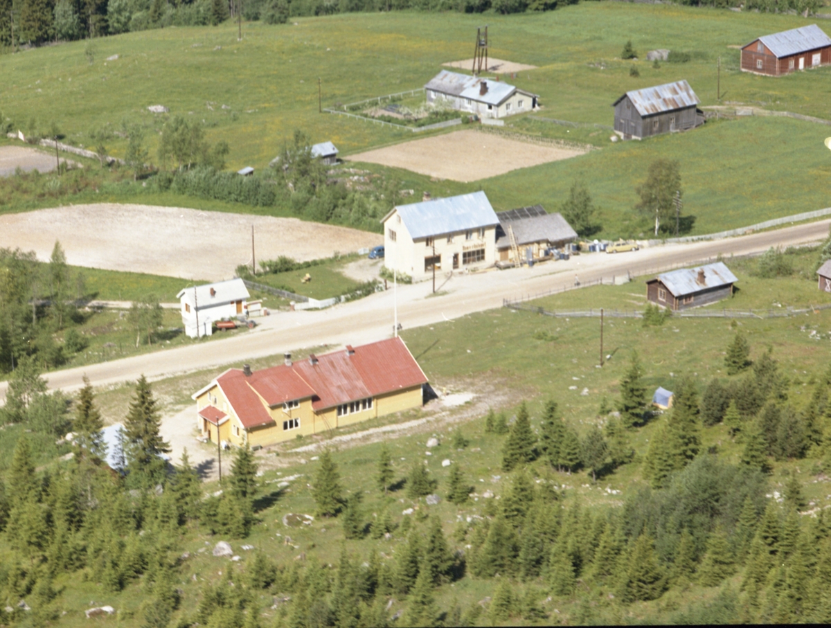 Widerøes Flyveselskap A/S, Samvirkelag, forsamlingshus
