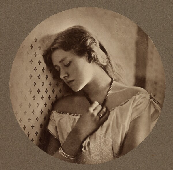 Julia Margaret Cameron, [Ellen Terry at Age Sixteen]