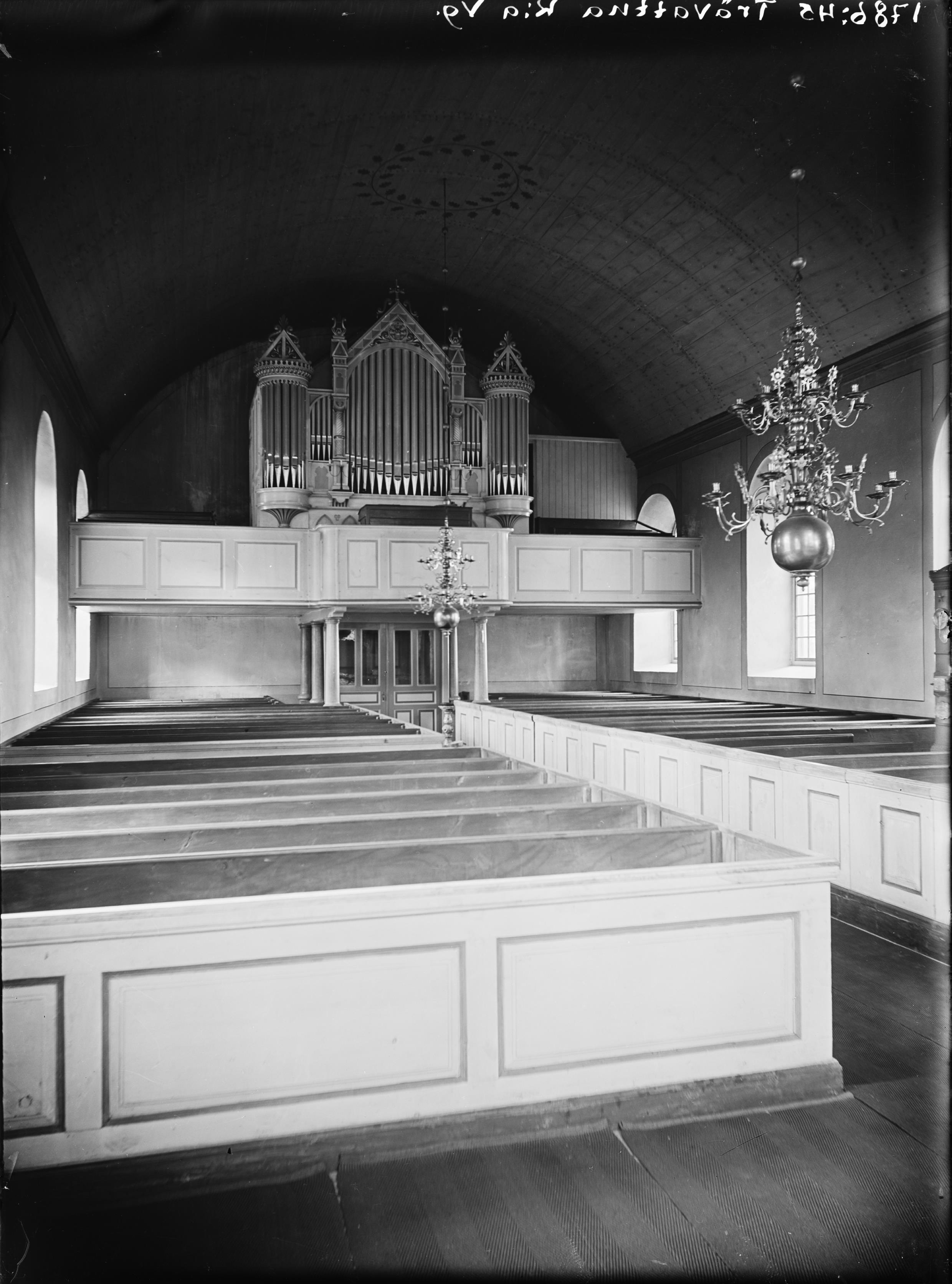 Axel Forssén, Trävattna kyrka