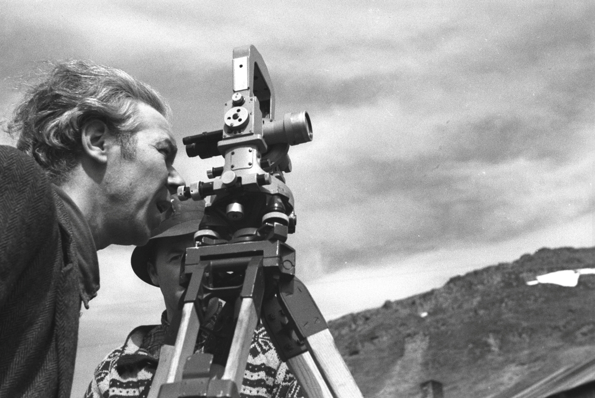 Ola Hanche-Olsen, NO.F003960