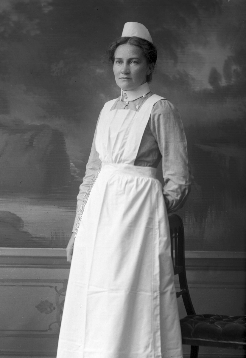 Gustav Borgen, Portrettt, sykepleier, søster Johanna Øverøien.