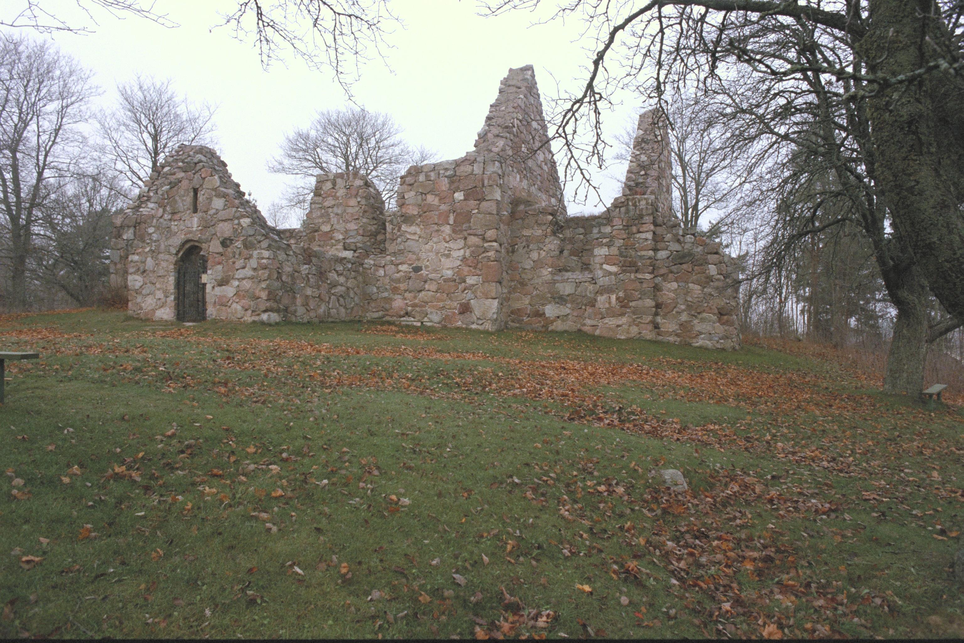 Bengt A Lundberg, Mariefred, Kärnbo kyrkoruin