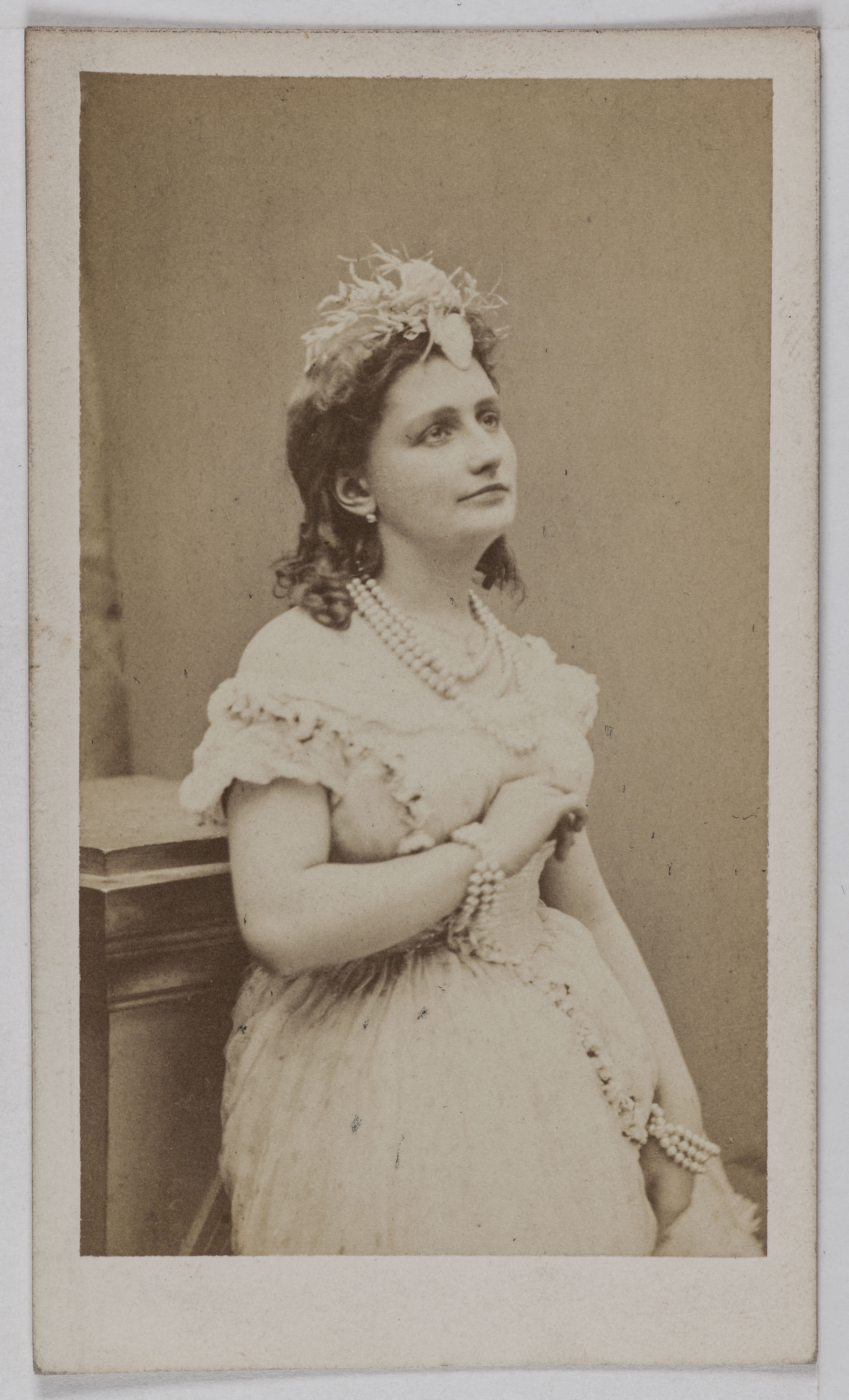 Ulric Grob, Portrait de Marié Irma, (sœur de Galli et de Paola Marié), (actrice)