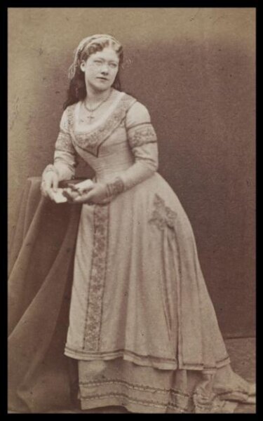 Beau, Adolphe, Guy Little Theatrical Photographs
