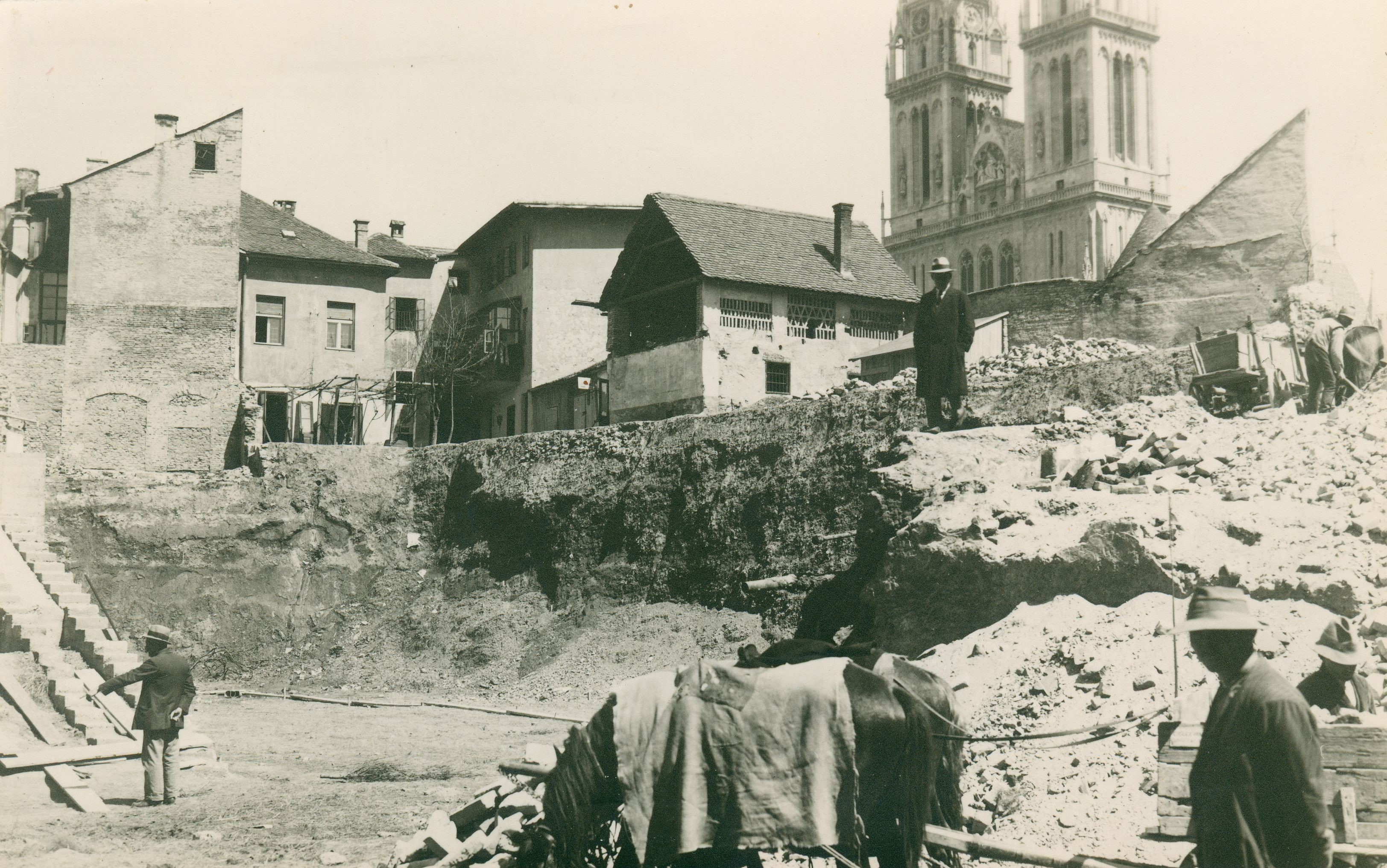 Vladimir Horvat, Zagreb (Dolac) - Izgradnja tržnice, odvoz zemlje