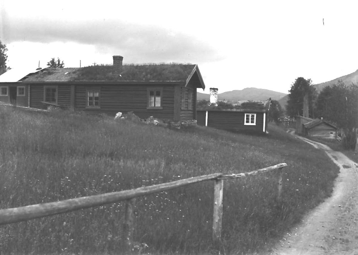 Per K. Lien, Bygdebebyggelse.