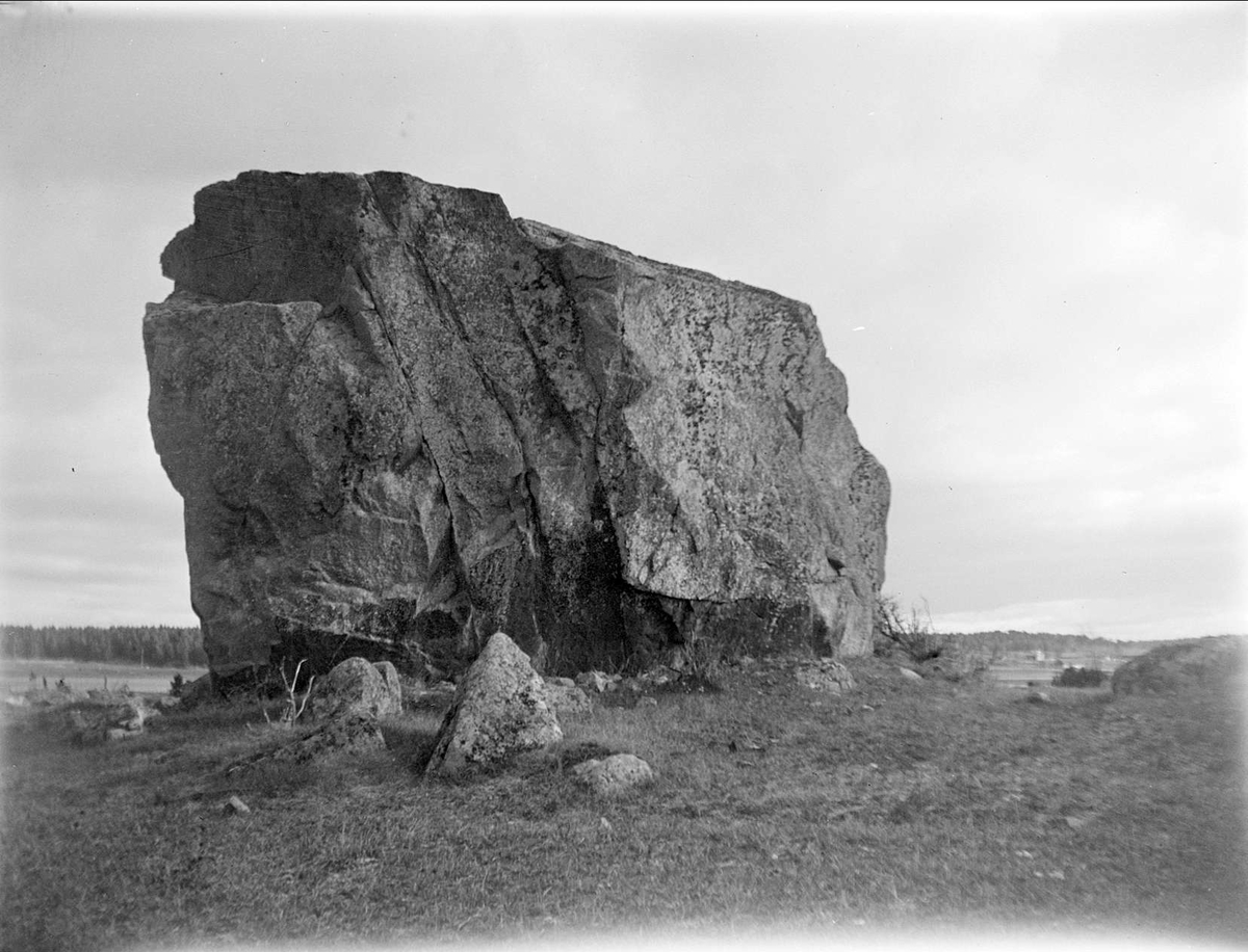 August Fredrik Schagerström, Flyttblock i Sällinge, Danmarks socken, Uppland 1932