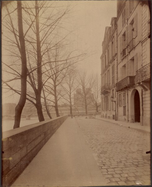 Eugène Atget, Quai d'Orleans, Ile Saint-Louis
