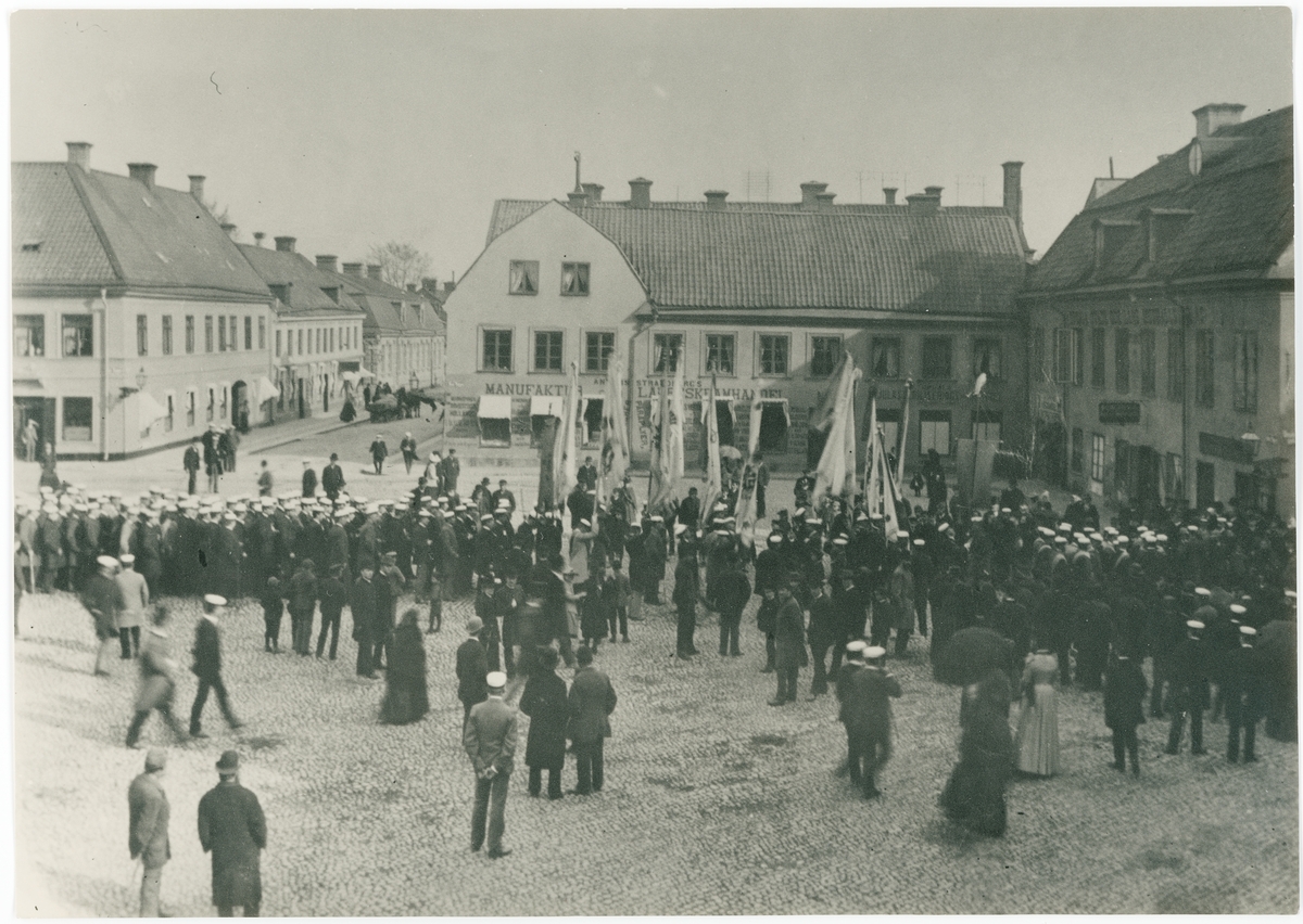 Okänd,, Folksamling på Stora Torget, Uppsala