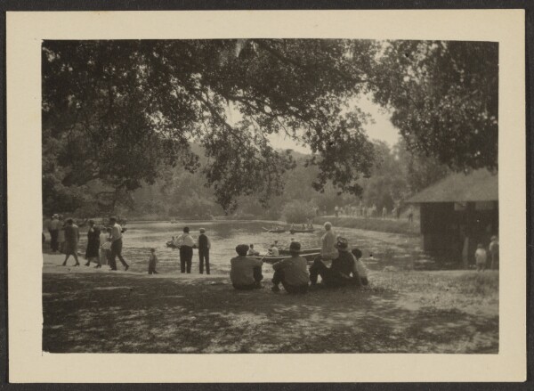 Louis Fleckenstein, [Figures in Park]