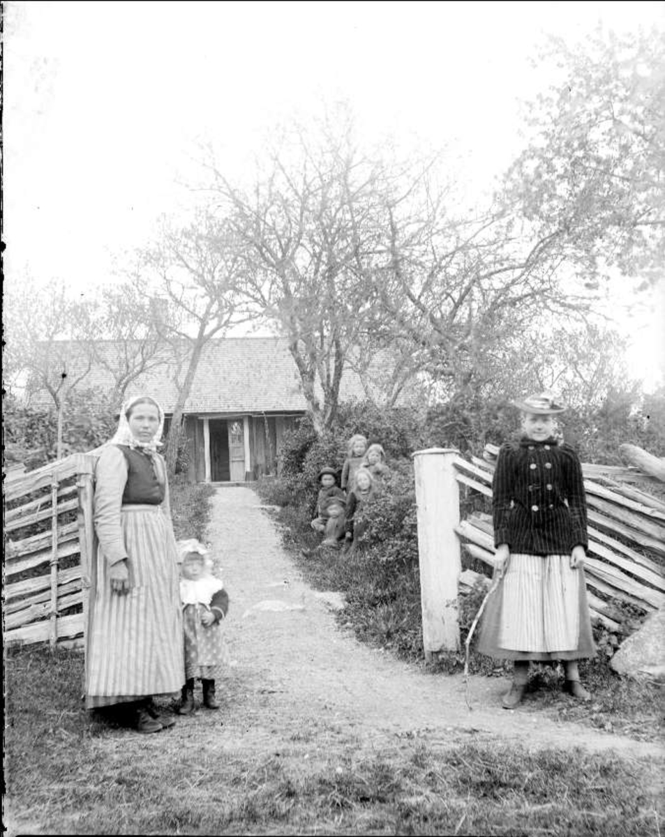 Johan Lundin, Kvinna och barn, Björklinge eller Funbo socken, Uppland