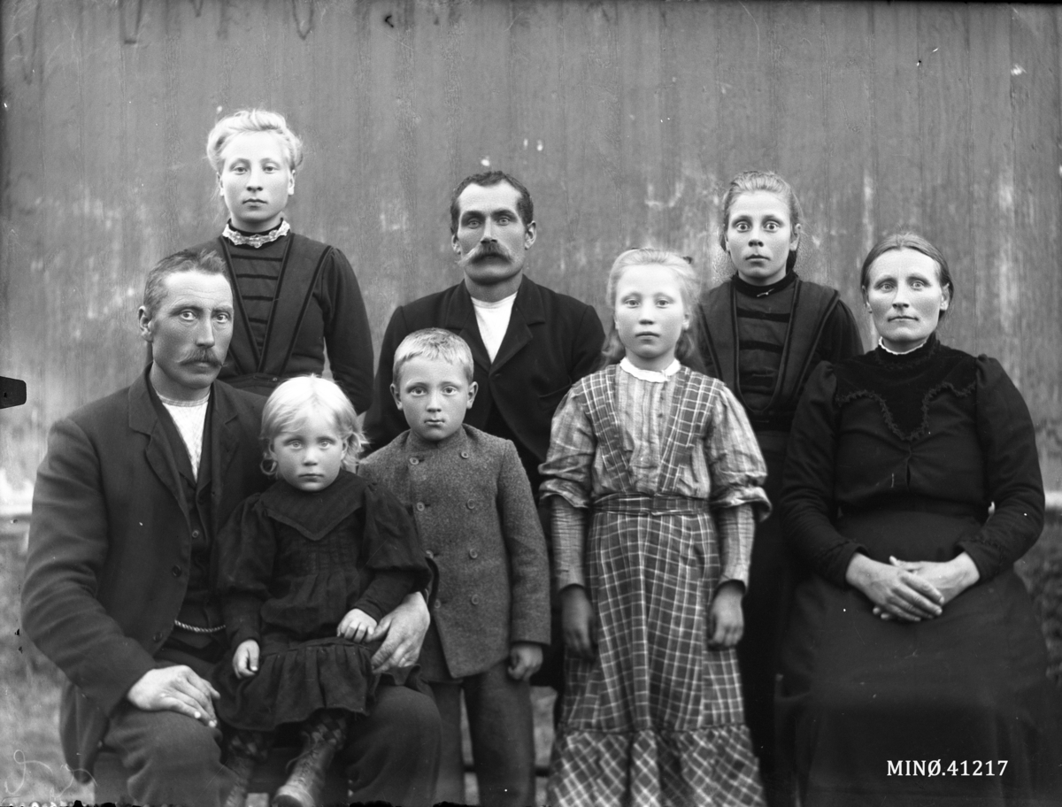 Oscar Holte, B. Røsten, familie