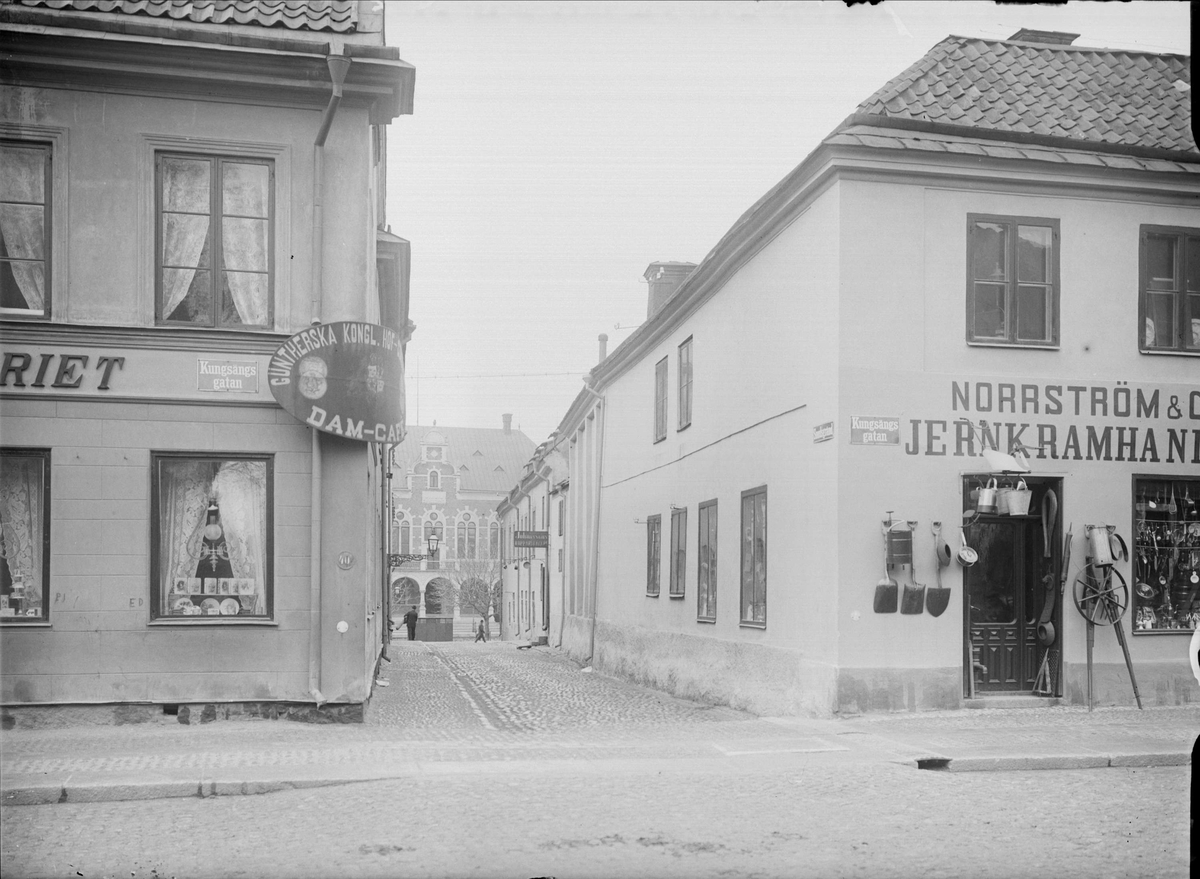 Alfred Dahlgren, Smedsgränd mot sydväst från Kungsängsgatan, Dragarbrunn, Uppsala 1901 - 1902