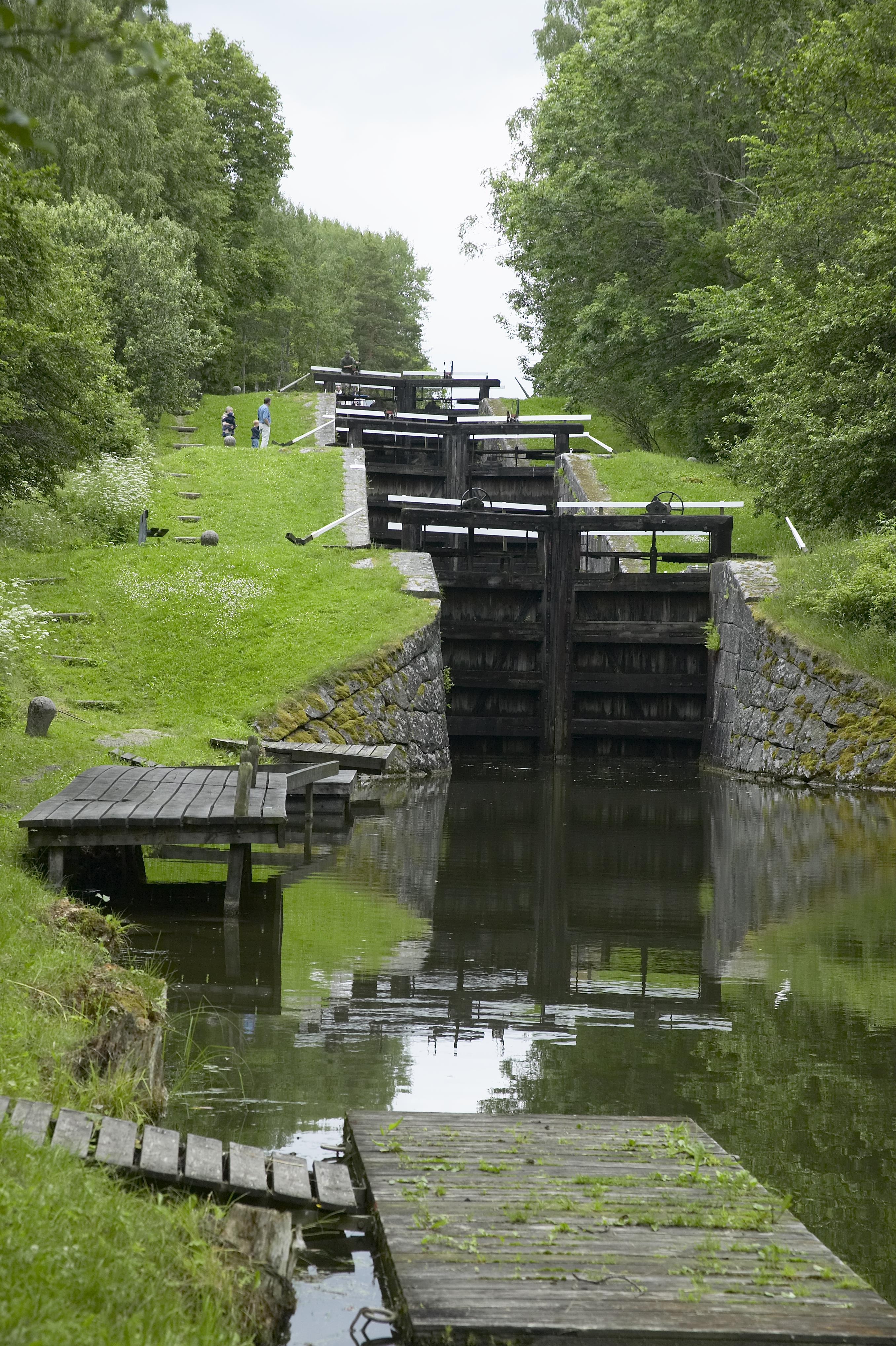 Bengt A Lundberg, Kinda kanal