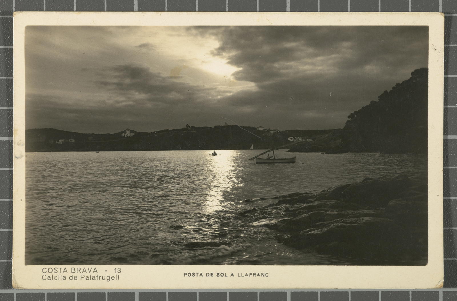 Desconegut, Costa Brava - 13 Calella de Palafrugell. Posta de sol a Llafranc