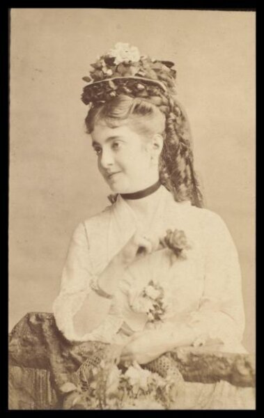 London Stereoscopic and Photographic Company, Guy Little Theatrical Photograph