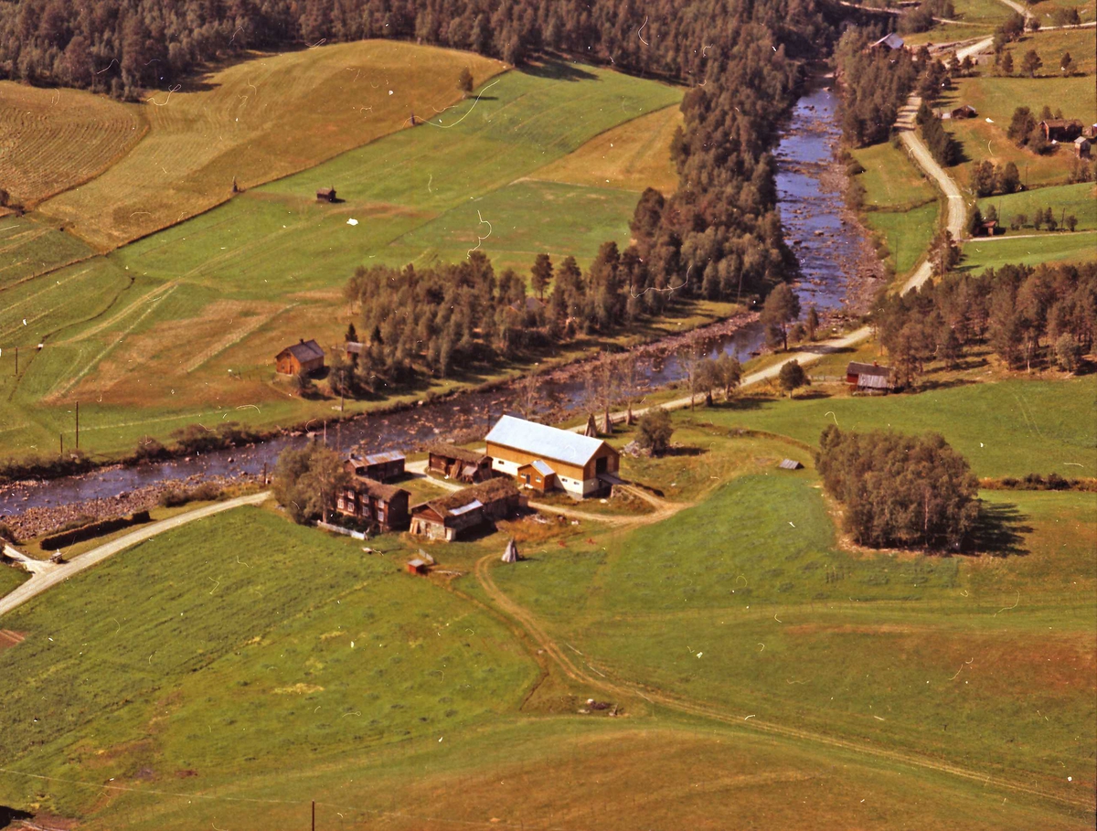 Widerøes Flyveselskap A/S, Gårdsbruk.