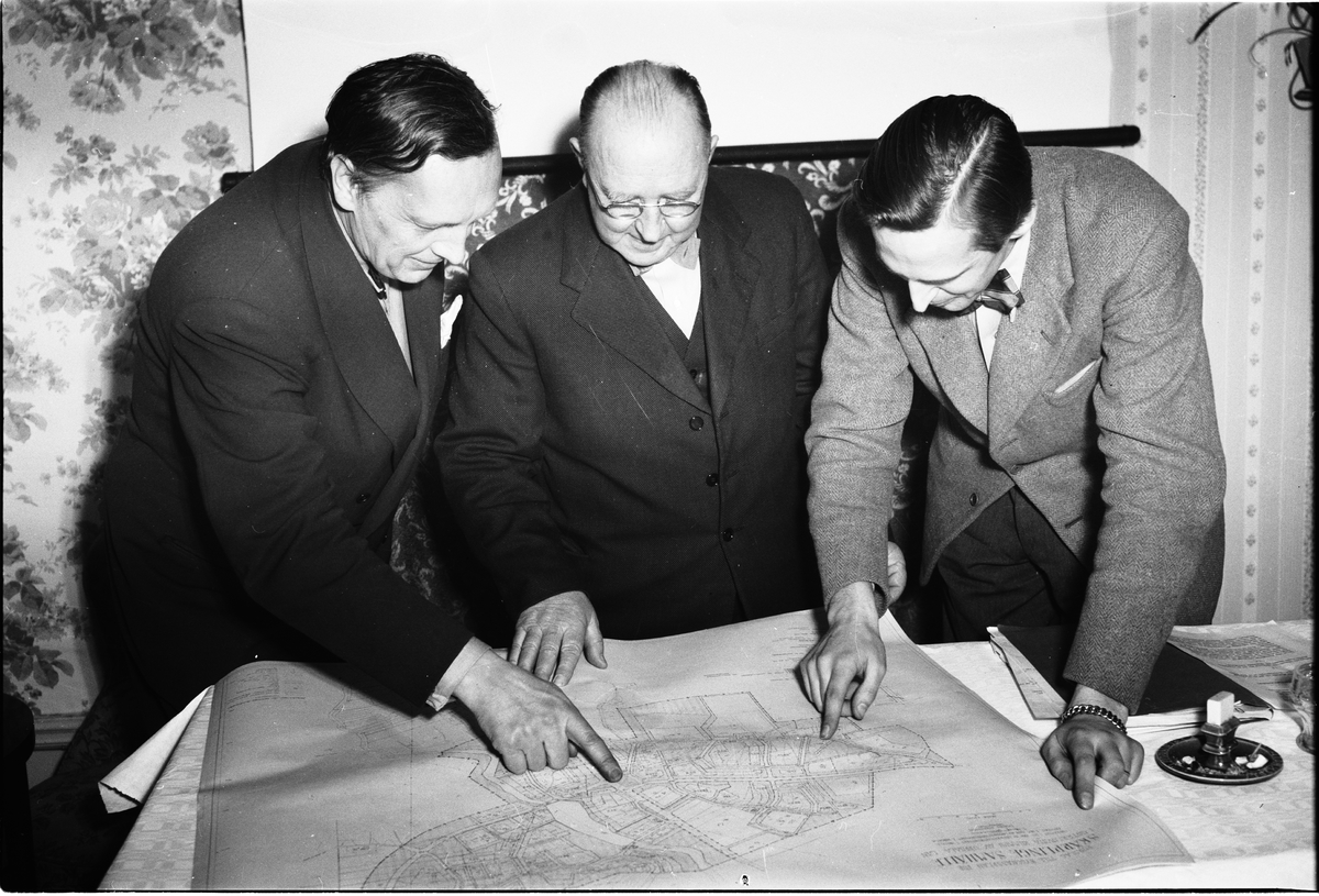 Uppsala-Bild, Österlövsta Storkommun - "Skärplingeindustri beses av kommunalpampar", Uppland 1954